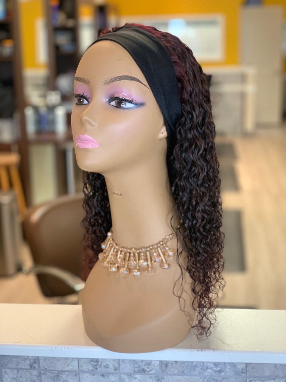 Sustainable Headband Wigs: Embracing Eco-friendly Materials and Practices插图