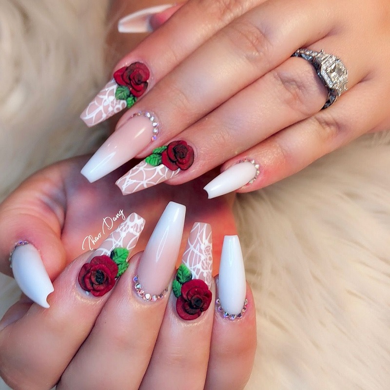 Intoxicating Fragrance: Artistic Fingertips with Rose Nails插图